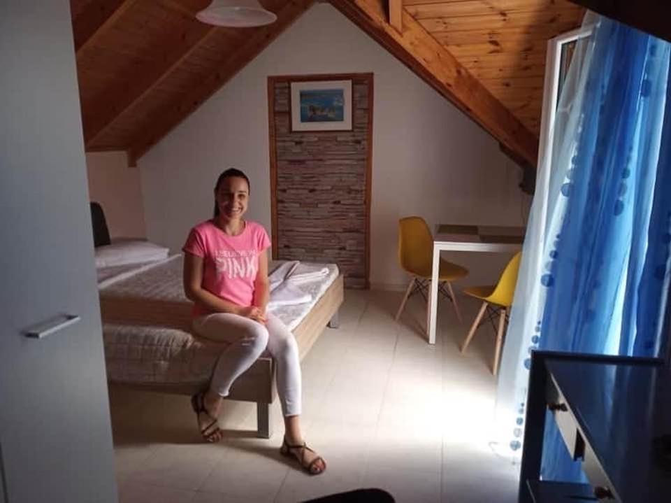 Aparthotel Clear Horizon à Amoudi Extérieur photo