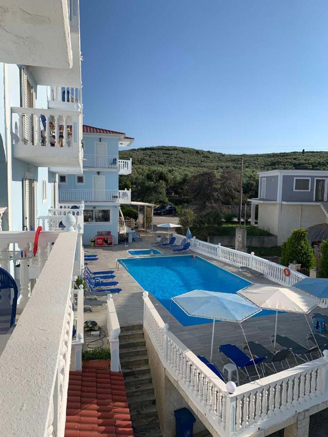 Aparthotel Clear Horizon à Amoudi Extérieur photo