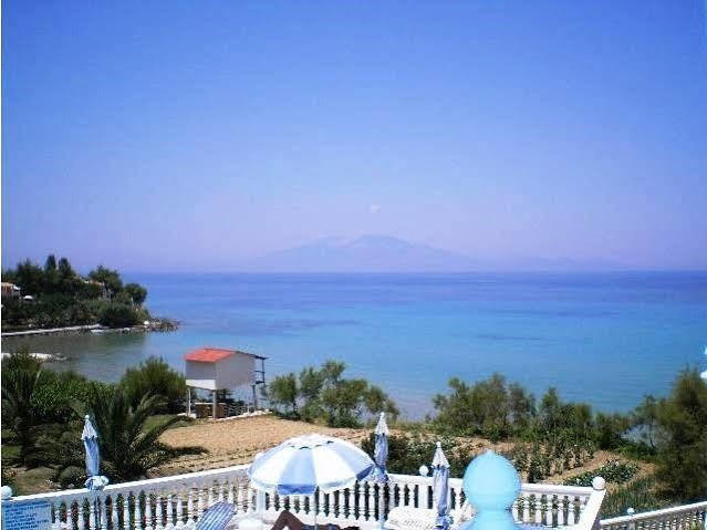 Aparthotel Clear Horizon à Amoudi Extérieur photo